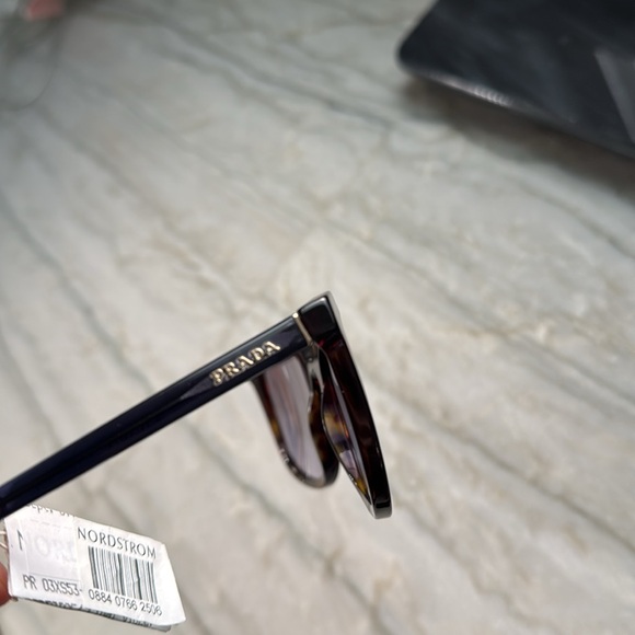 Prada PR 03XS sunglasses - Picture 10 of 11